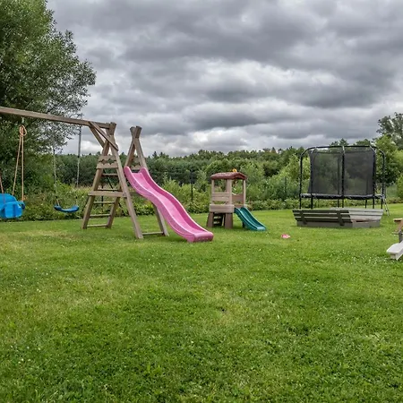 بيت خشبي Osada Trzy Siostry *